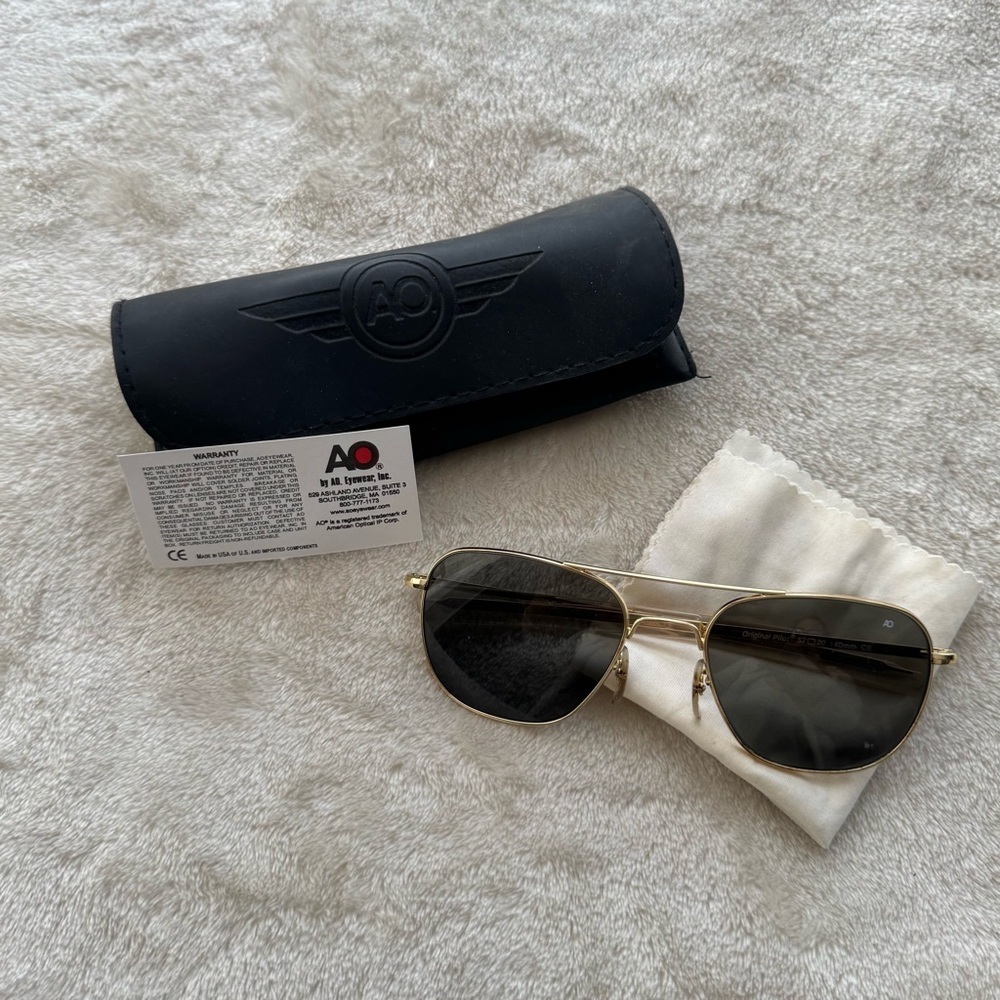 AO Eyewear Aviator Sunglasses Air Force Style Gold Frame Grey Lenses W Case